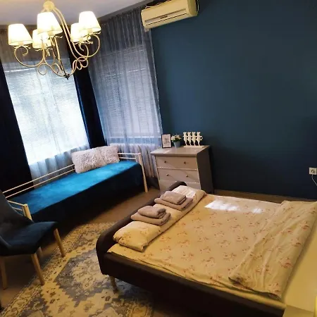 Nice Place 2 *